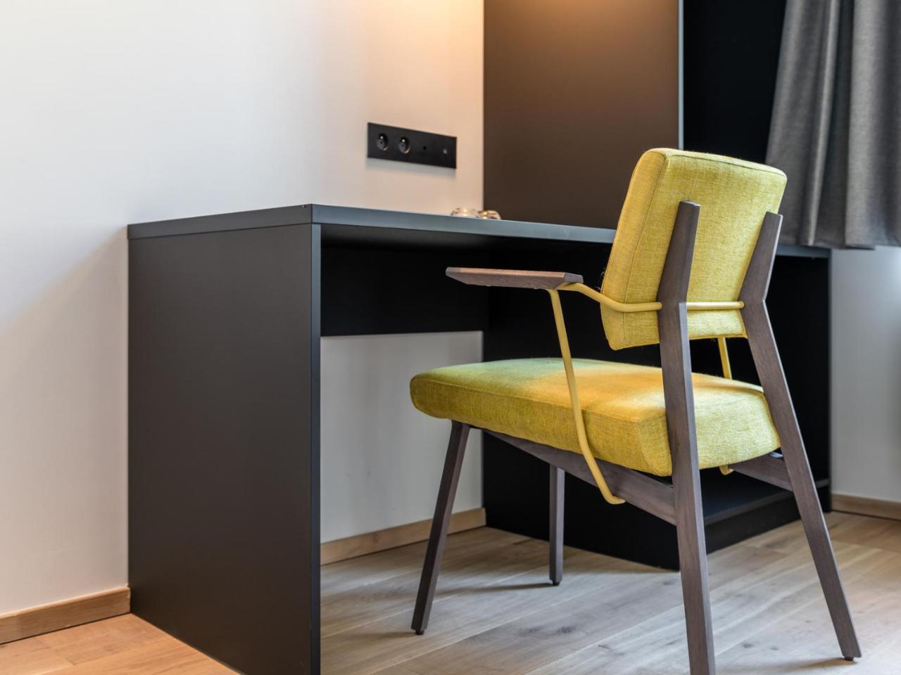 Hotel Kronacker Tienen Eksteriør billede